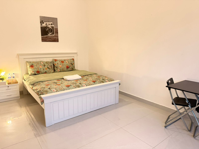 Room 2, Flora International, Abu Dhabi City