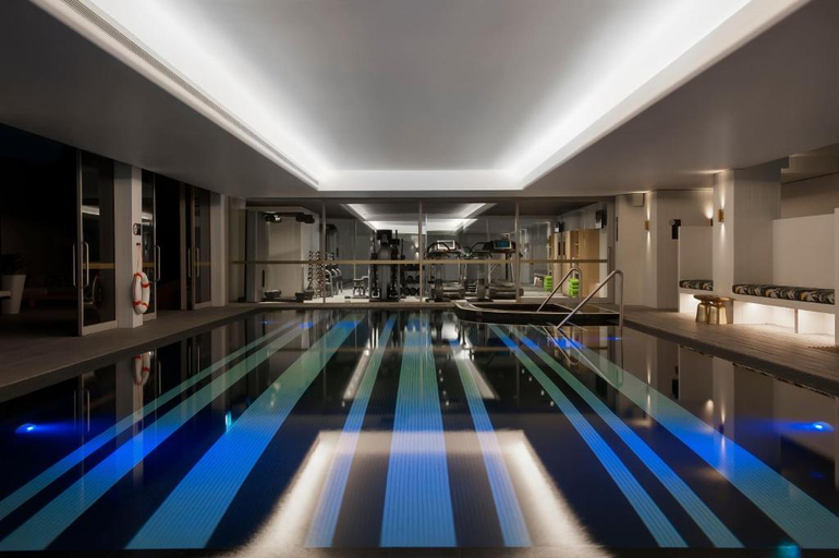 Sport & Beauty 2, Ovolo Sydney Woolloomooloo, a Wyndham Hotel, Sydney