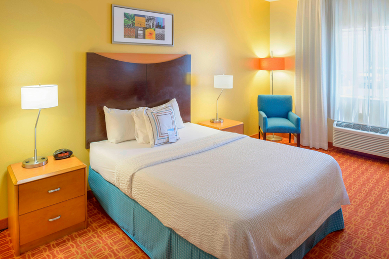 Bedroom 2, Fairfield Inn Joplin, Newton