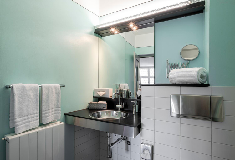 Bathroom 3, Hofgarten, Luzern