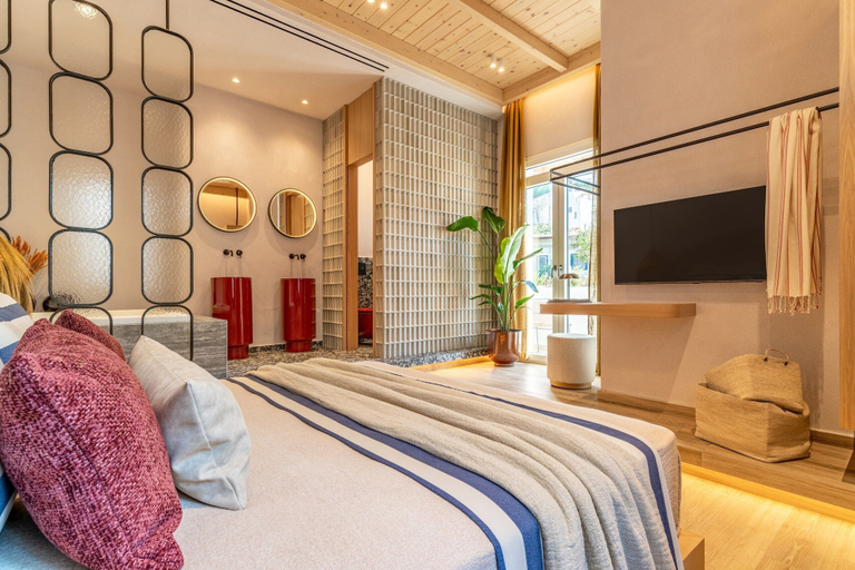 Room 4, Naxian Nest suites & houses, South Aegean