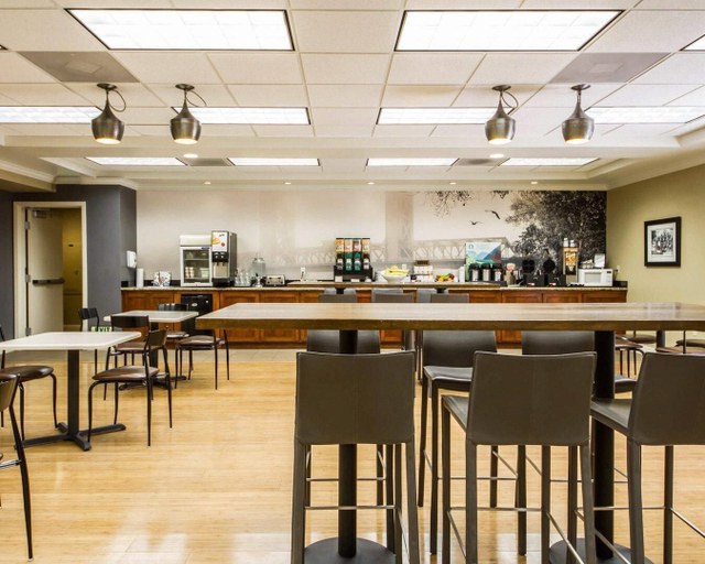 Food & Drinks 5, Hotel Med Park, an Ascend Collection Hotel, Sacramento