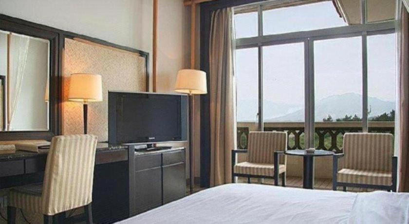 Bedroom 2, Guilin Merryland Resort, Guilin