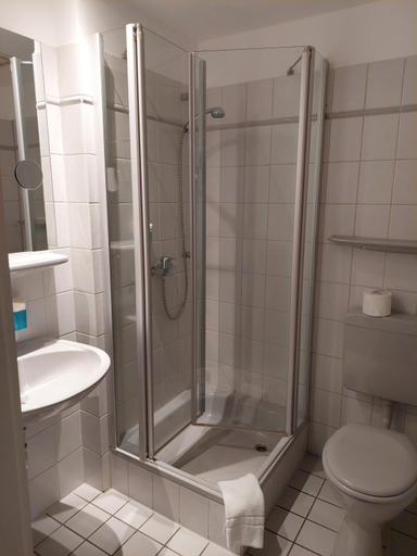 Bathroom 4, Neustädter Hof, Region Hannover