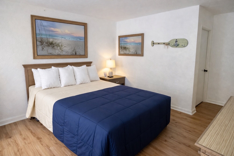 Bedroom 3, Beach Colony Motel, Cape May