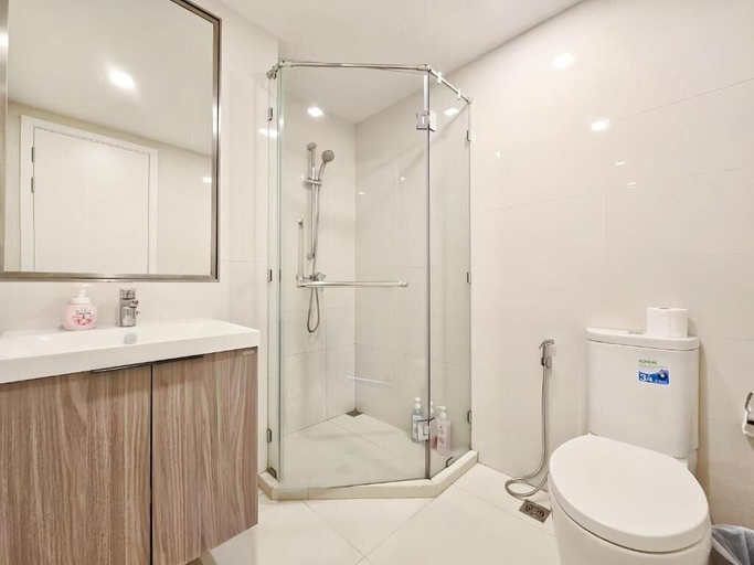Bathroom, Circle REIN Sukhumvit 12 Bangkok, Khlong Toey