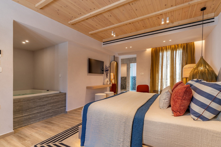 Room 3, Naxian Nest suites & houses, South Aegean