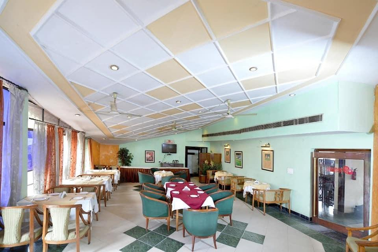 Food & Drinks, Aravalli Golf Course, Faridabad