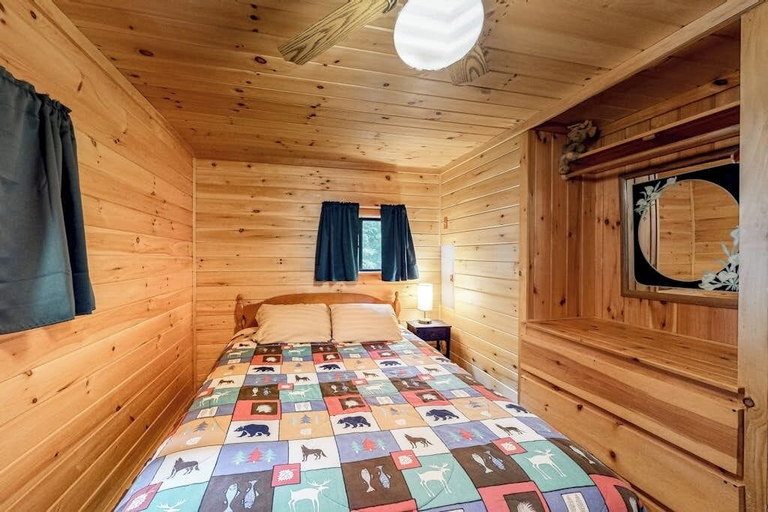 Room 3, 71 Nelson ave, Piscataquis