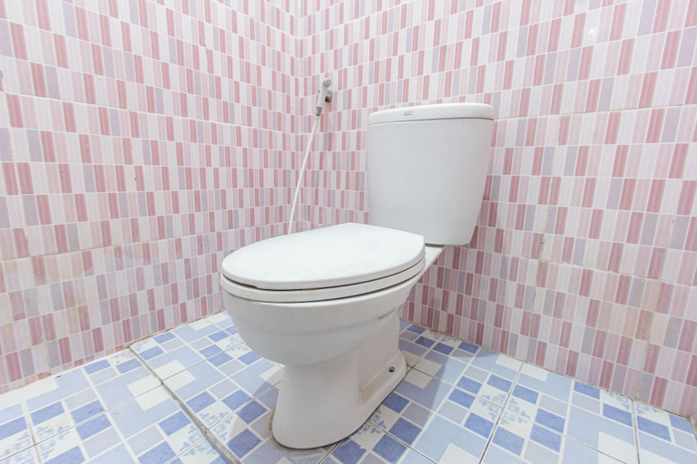 Bathroom, Hotel O Kawi Homestay, Lombok