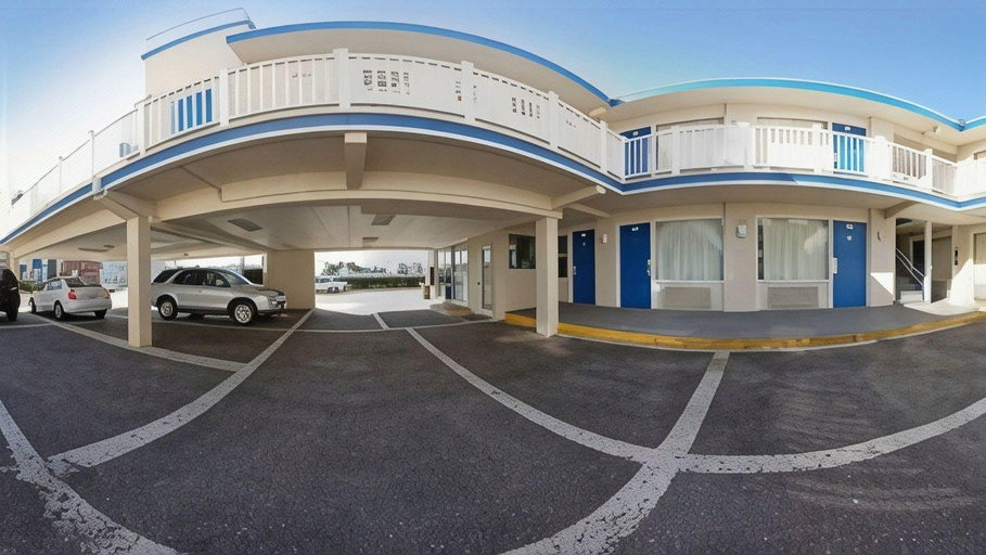 Exterior & Views 2, Downbeach Inn, Atlantic