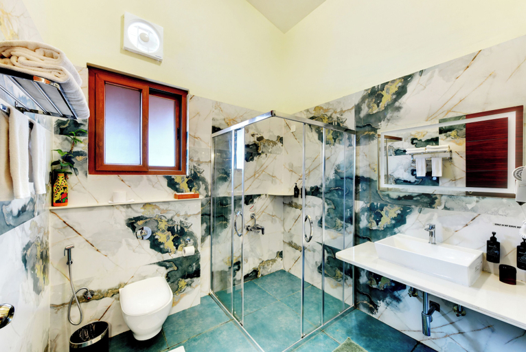 Bathroom 4, Indo Asia Heritage, Coorg, Kodagu