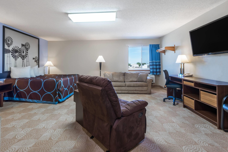 Others 5, Super 8 by Wyndham Beloit KS, Mitchell