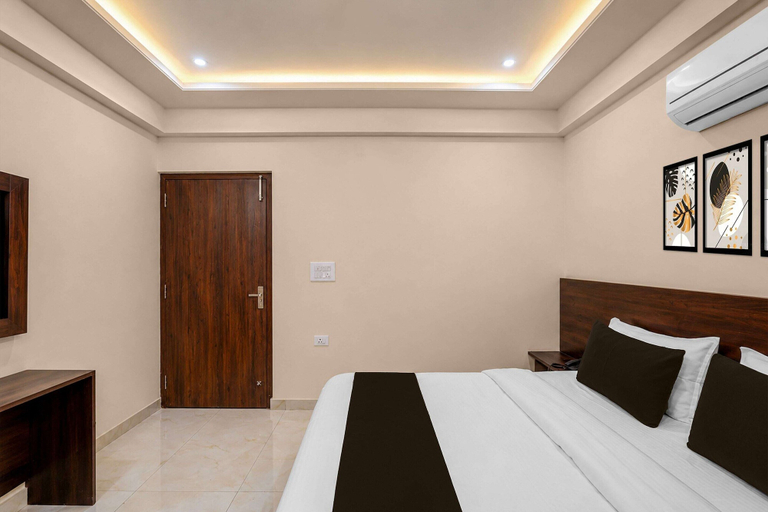 Room 2, Deluxe Room Sanganer Court, Jaipur