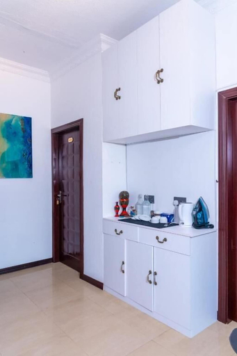 Others 5, Samaik Thulusdhoo Inn, Kaafu Atoll