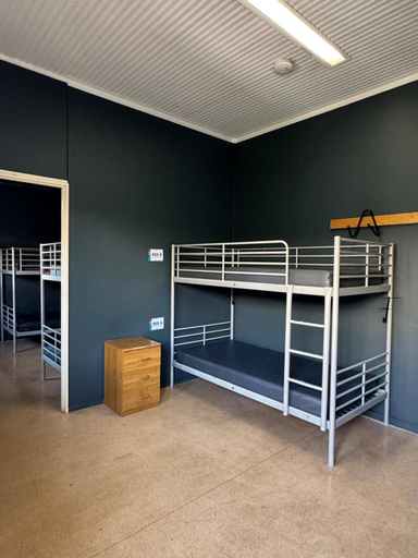 Bedroom 2, Roebuck Bay Backpackers and Party Bar, Broome