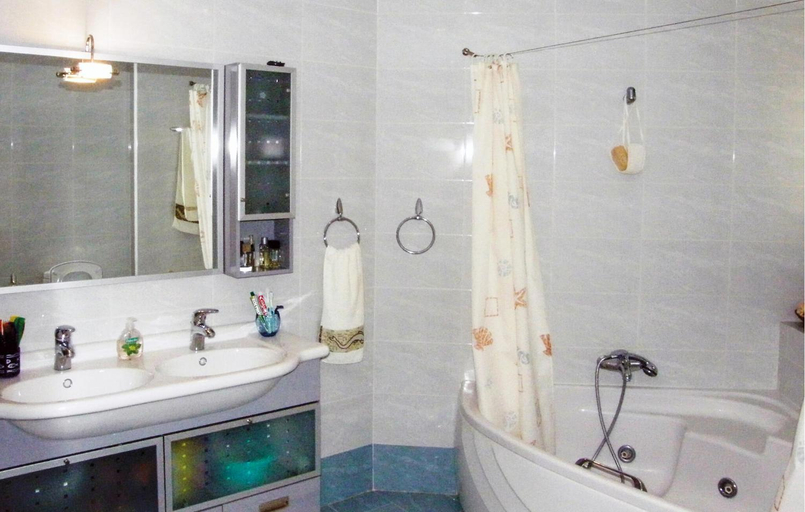Bathroom 3, Awesome Home In Kamena Vourla, Central Greece