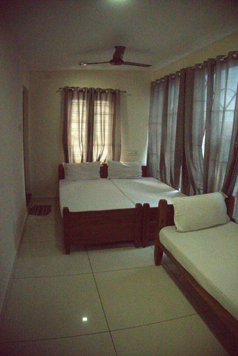 Room 4, Chandrika Tourist Home, Ernakulam