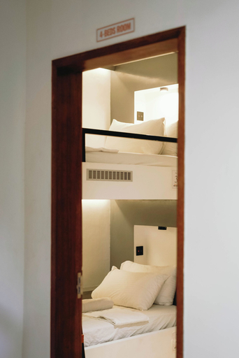 Bedroom 5, Wild Monkeys Hostel, Moalboal