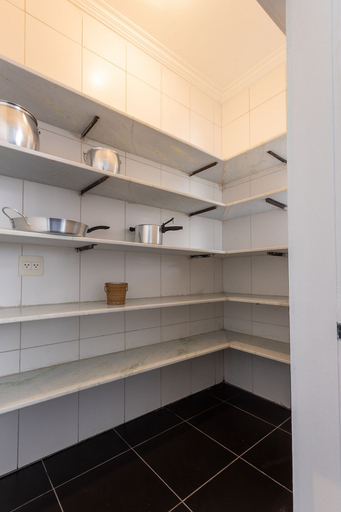 Interior 3, Casa com 4 Quartos - Alto Padrão, Carapicuíba