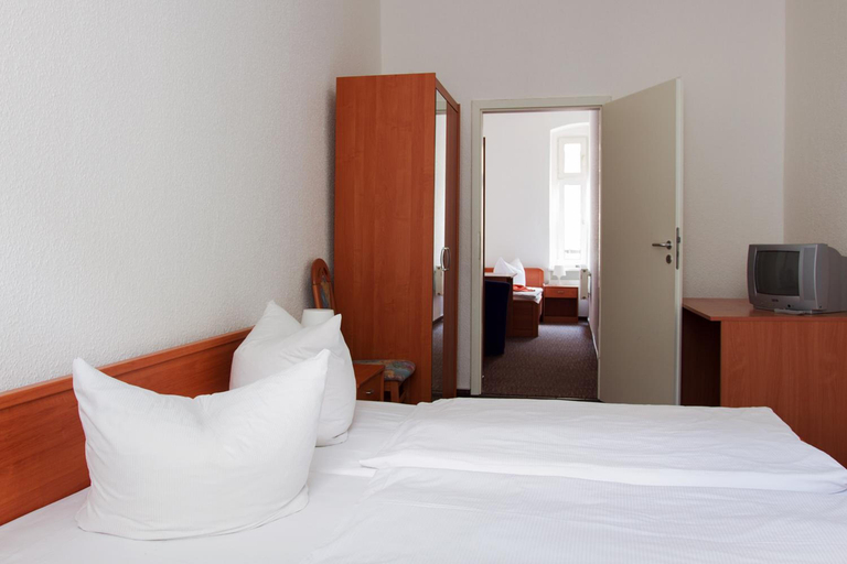 Bedroom 3, Hotel Eckstein, Berlin