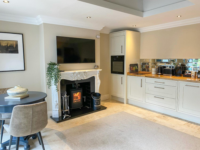 Food & Drinks, The White House Retreat, West Sussex