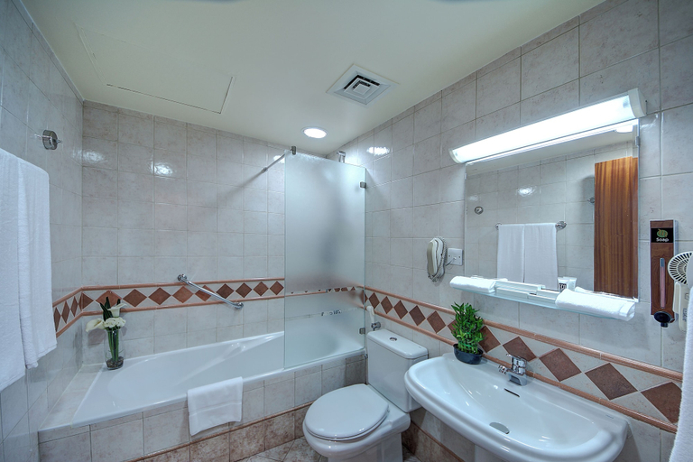 Bathroom 4, Al Manar Grand Hotel Apartments, Dubai