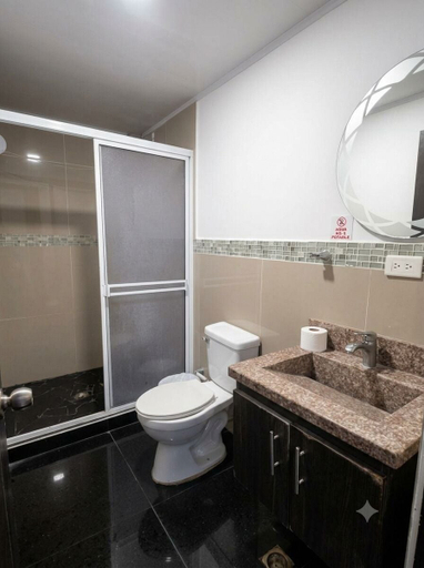 Bathroom 3, Hotel Ocean Blue Beach, San Andrés