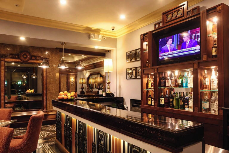 Food & Drinks 5, Herald Suites Polaris, Makati City