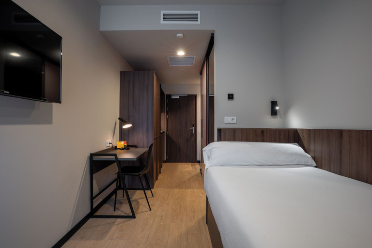 Room 3, Smartr Madrid Chamberi, Madrid