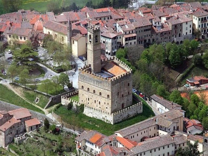 Surrounding environment 4, Spacious apartment in Poppi with shared pool, Arezzo