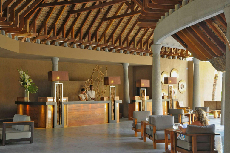 Public Area 5, Trou aux Biches Beachcomber Golf Resort & Spa