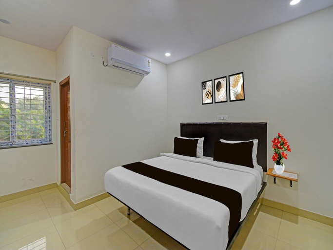 Room 5, Hotel O Square Mall Hyderabad, Ranga Reddy
