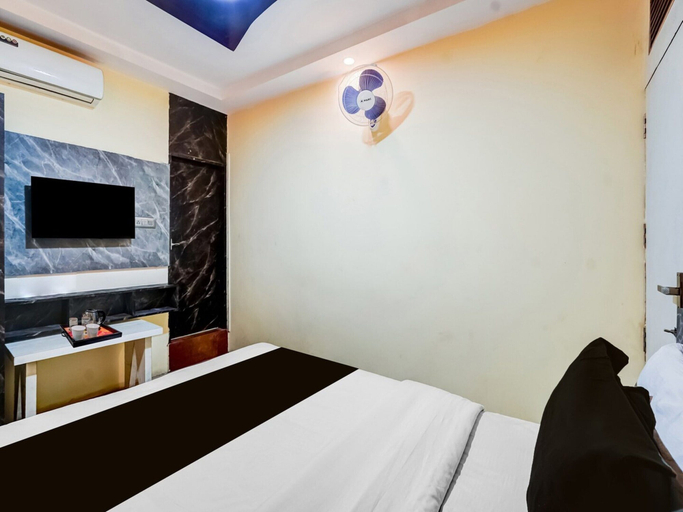 Room 2, Deluxe Hotel O Srirampura Metro, Bangalore