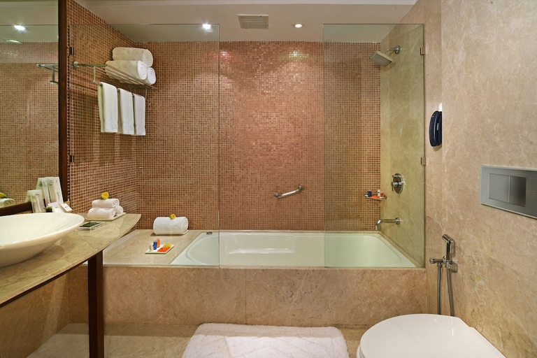 Bathroom 5, Radisson Jass Hotel Khajuraho, Chhatarpur