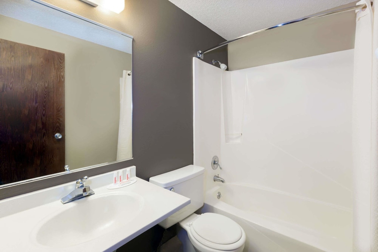 Bathroom 3, Carroll, IA, Carroll
