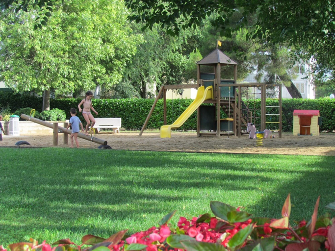 Children's area, Relaxing Flat by the Pool With Sports Courts, Venezia