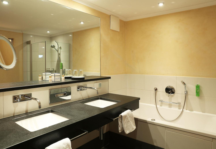 Bathroom, Alpenhotel Saalbach Hotel, Zell am See