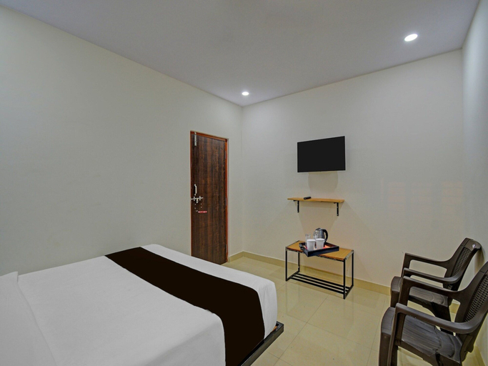 Room 4, Hotel O Square Mall Hyderabad, Ranga Reddy