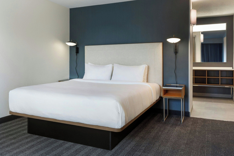 Bedroom 3, Courtyard by Marriott Wichita East, Sedgwick