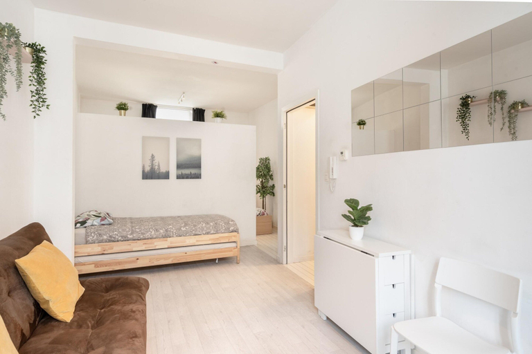 Room 3, Stylish Apartment With Modern Amenities, Antwerpen