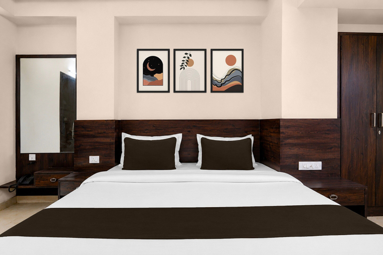Room 5, Deluxe Room Sanganer Court, Jaipur