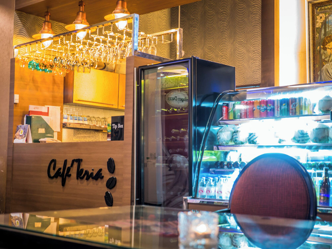 Food & Drinks 5, Atrium Boutique Hotel, Huai Kwang