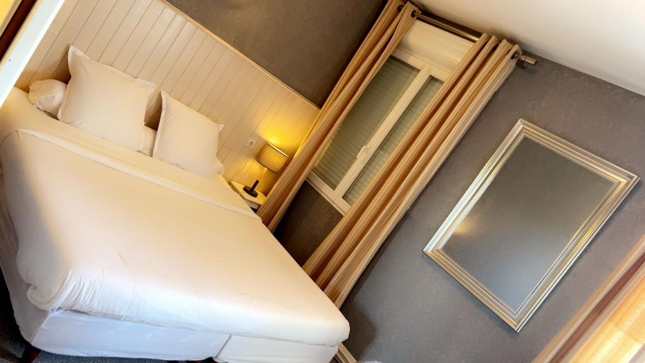 Bedroom 2, Au Bon Accueil, Tarn