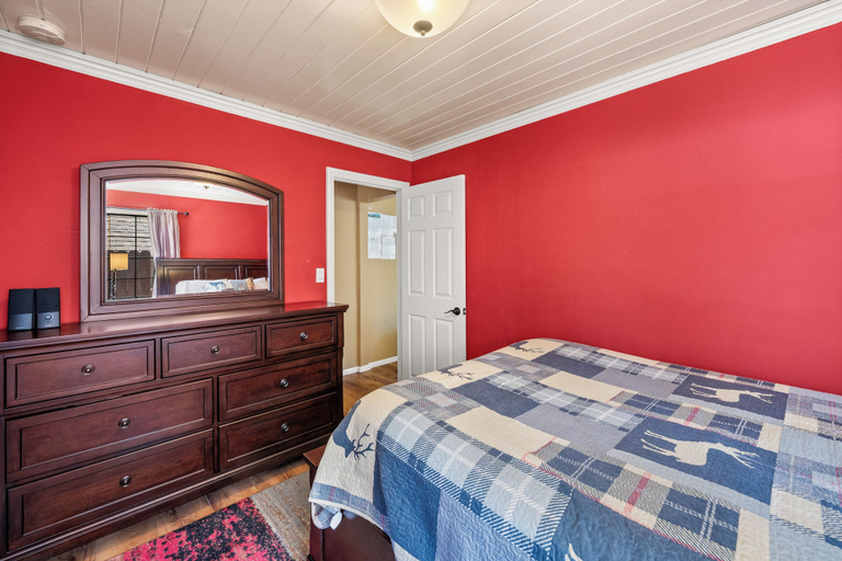 Bedroom 2, Chipmunk House, San Bernardino