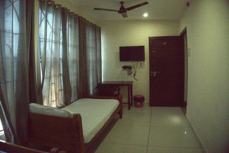 Room 3, Chandrika Tourist Home, Ernakulam