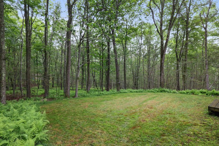 Room 3, 4 Br Cabin Walk to Beach Pool Table Arcade, Monroe