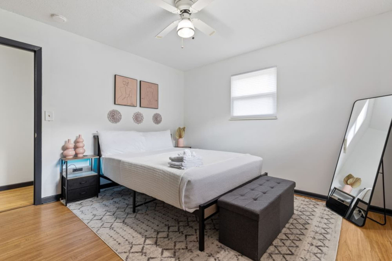 Bedroom 2, Noir Manor, Sevier