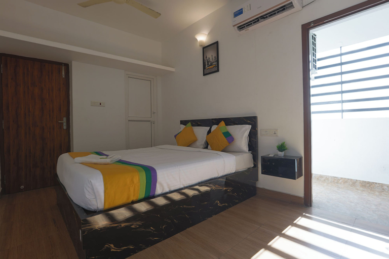 Bedroom 3, The Base Inn, Viluppuram