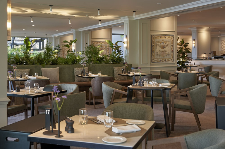 Food & Drinks 5, The Cliff Bay, Funchal